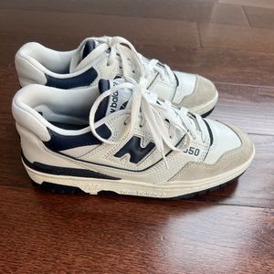 New Balance 550 - Size 5.5 (Mens) and 7.5 (Women’s) - Navy Blue